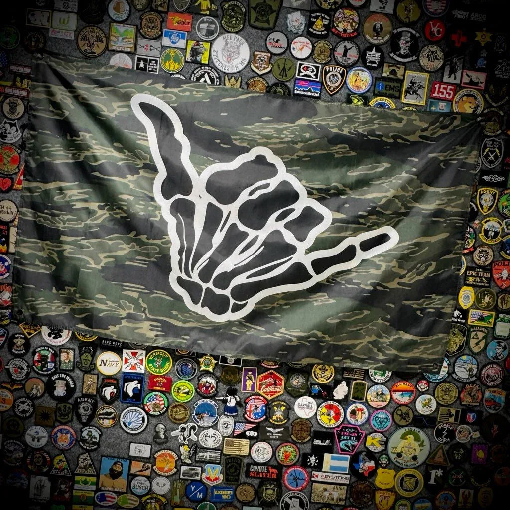 Hang Ten - 3'x5' - Wall Banner - Tiger Strip