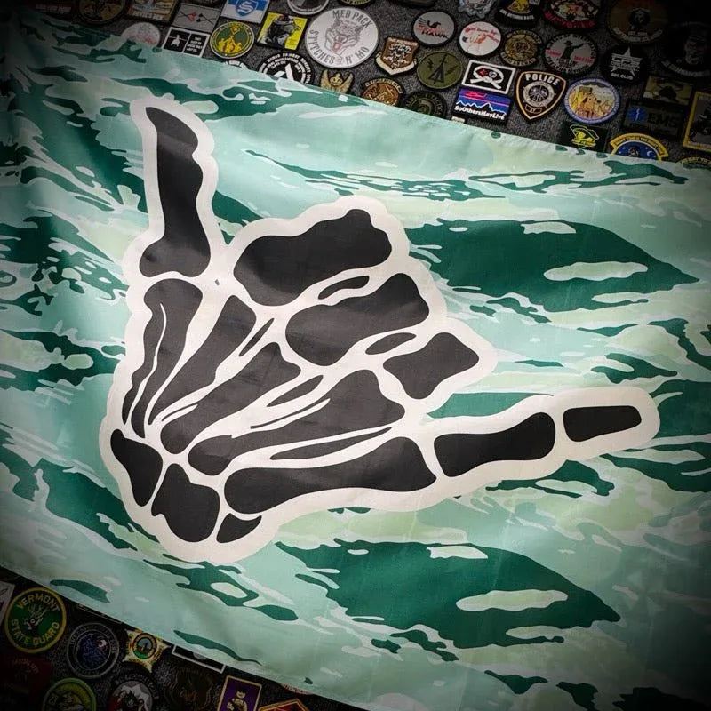 Hang Ten - 3'x5' - Wall Banner - Mint Tiger Strip